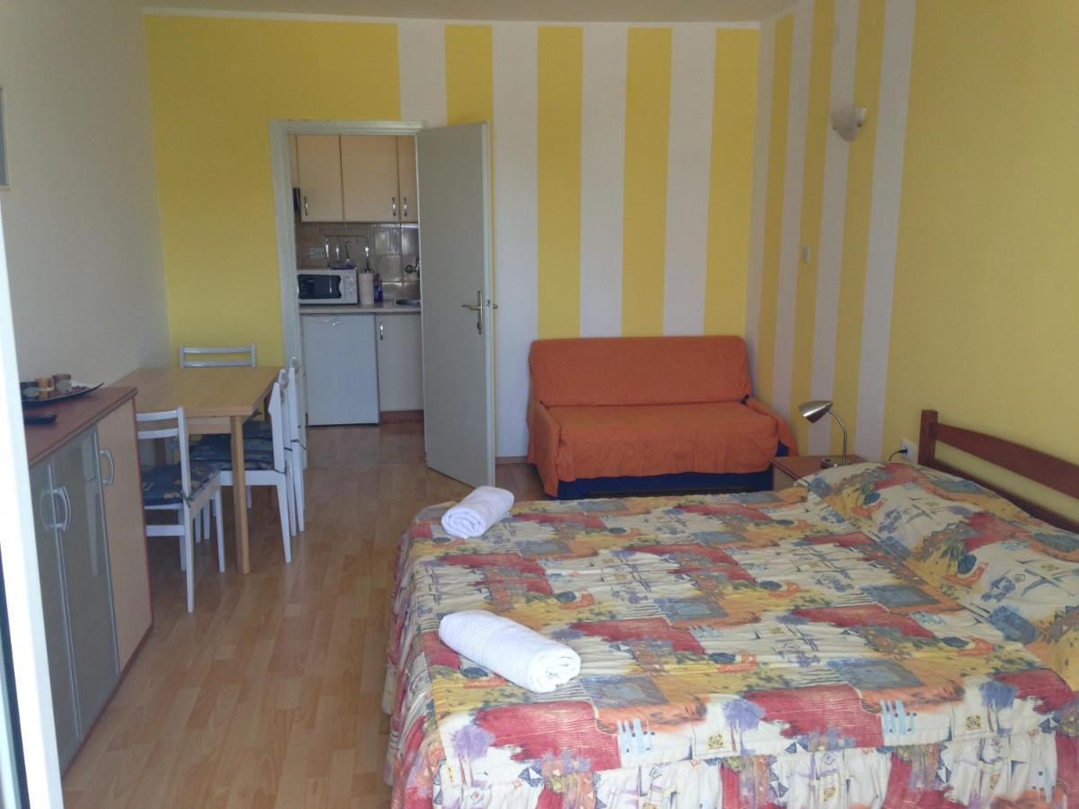 Apartman Alexandra Пореч Екстериор снимка